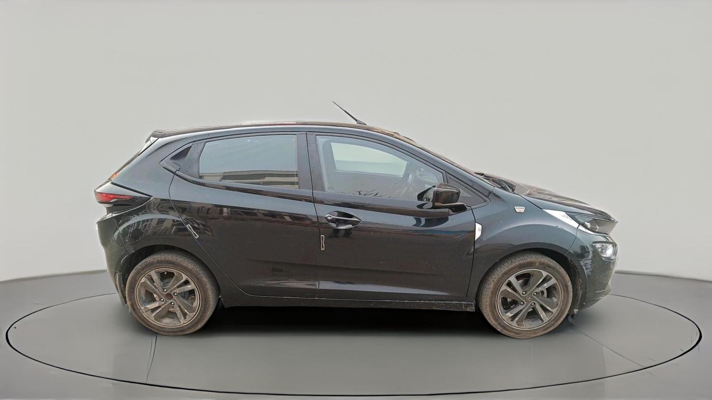 2023 Tata ALTROZ XZA PLUS DARK EDTION, CNG, Automatic, 70,000 km, exterior