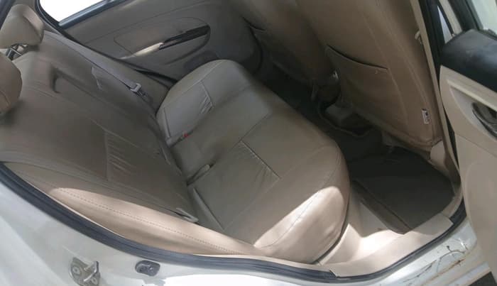 2016 Maruti Swift Dzire VXI, CNG, Manual, 1,25,580 km, interior