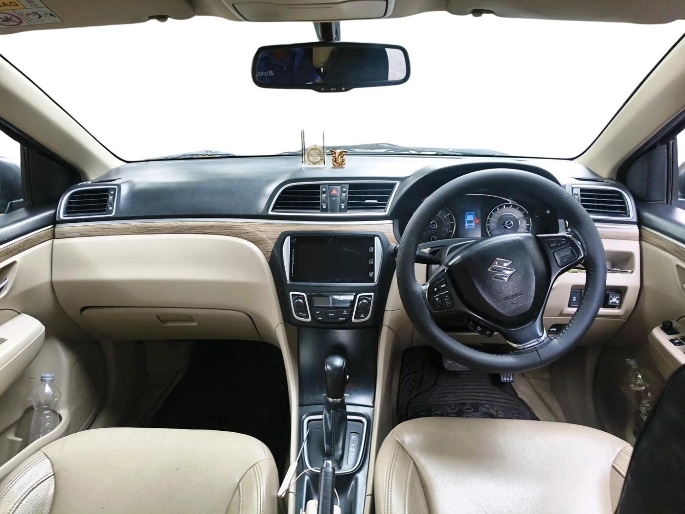 2020 Maruti Ciaz ALPHA  AT 1.5 SHVS PETROL, Petrol, Automatic, 85,796 km, interior