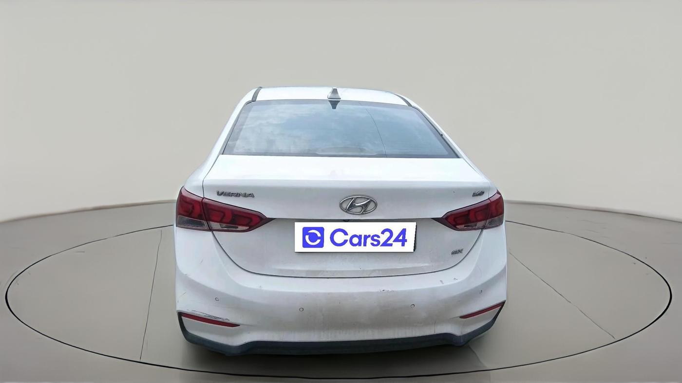 2018 Hyundai Verna 1.6 CRDI SX + AT, Diesel, Automatic, 83,716 km, exterior