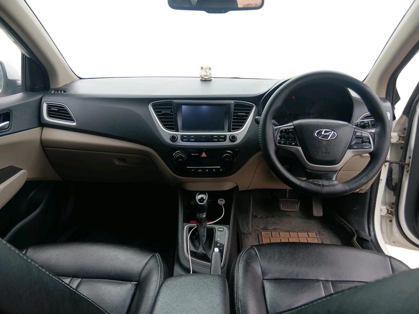 2018 Hyundai Verna 1.6 CRDI SX + AT, Diesel, Automatic, 83,716 km, interior