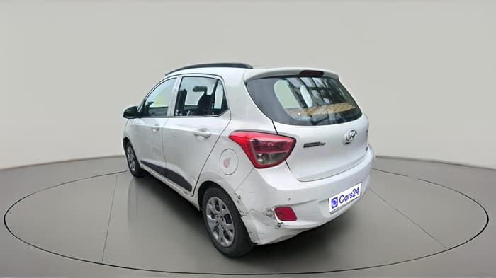 2016 Hyundai Grand i10 SPORTZ 1.2 KAPPA VTVT, CNG, Manual, 1,42,385 km, exterior