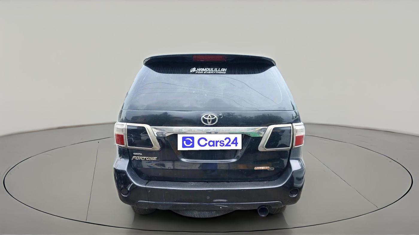 2011 Toyota Fortuner 3.0 4X4 MT, Diesel, Manual, 1,61,919 km, exterior