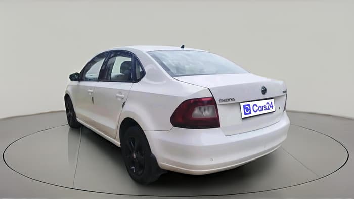2016 Skoda Rapid STYLE 1.5 TDI AT, Diesel, Automatic, 1,10,834 km, exterior