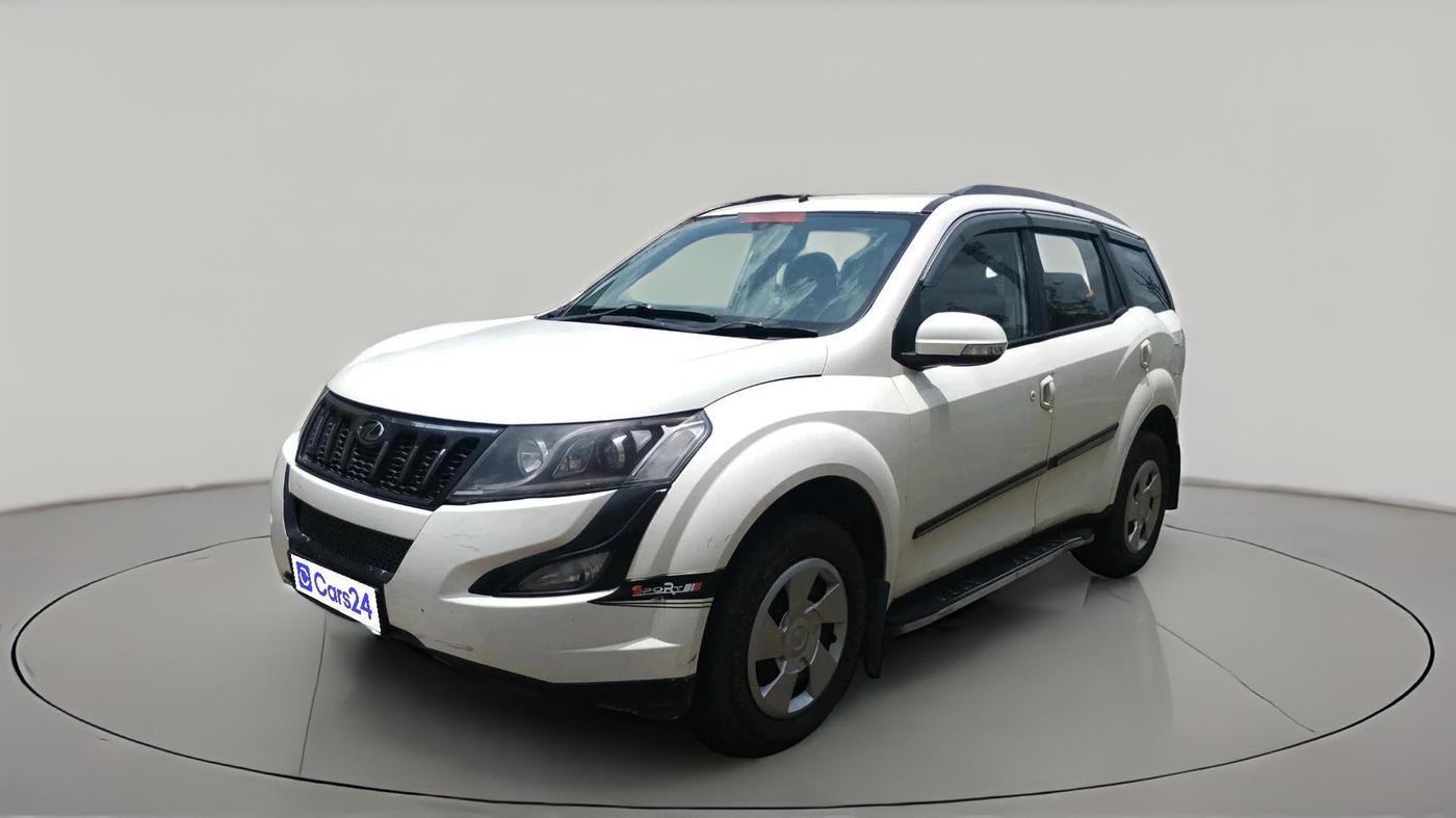 2015 Mahindra XUV500 W4, Diesel, Manual, 1,52,813 km, exterior