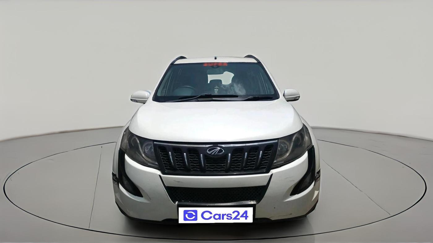 2015 Mahindra XUV500 W4, Diesel, Manual, 1,52,813 km, exterior