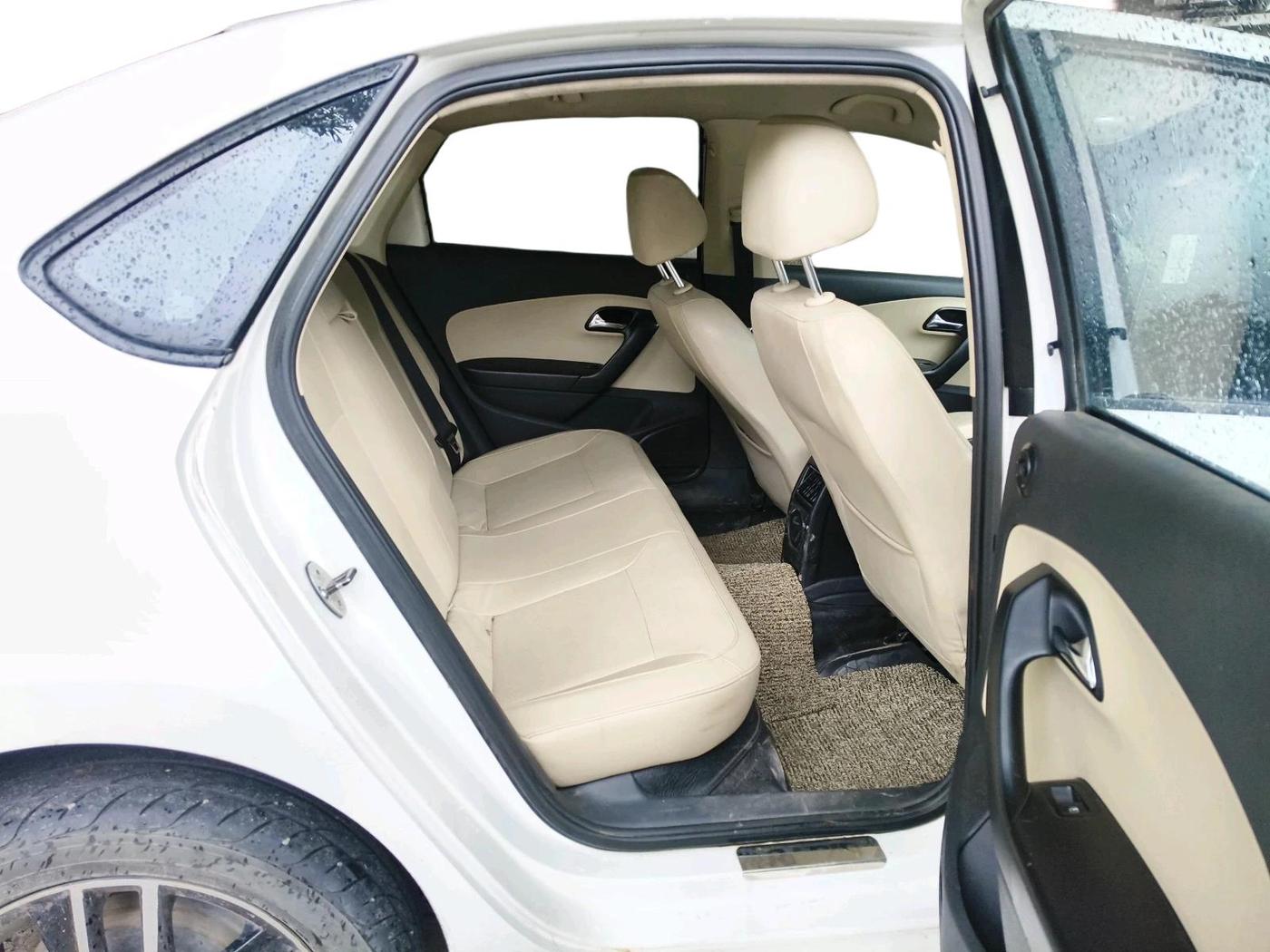 2017 Skoda Rapid STYLE 1.5 TDI AT, Diesel, Automatic, 88,125 km, interior