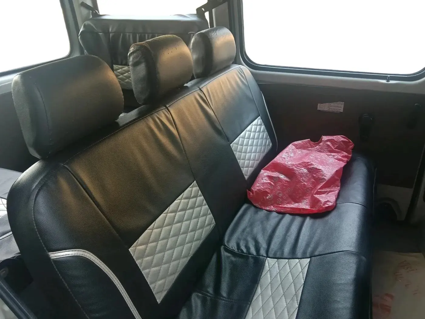 2016 Maruti Eeco 5 STR WITH A/C+HTR, CNG, Manual, 81,445 km, interior