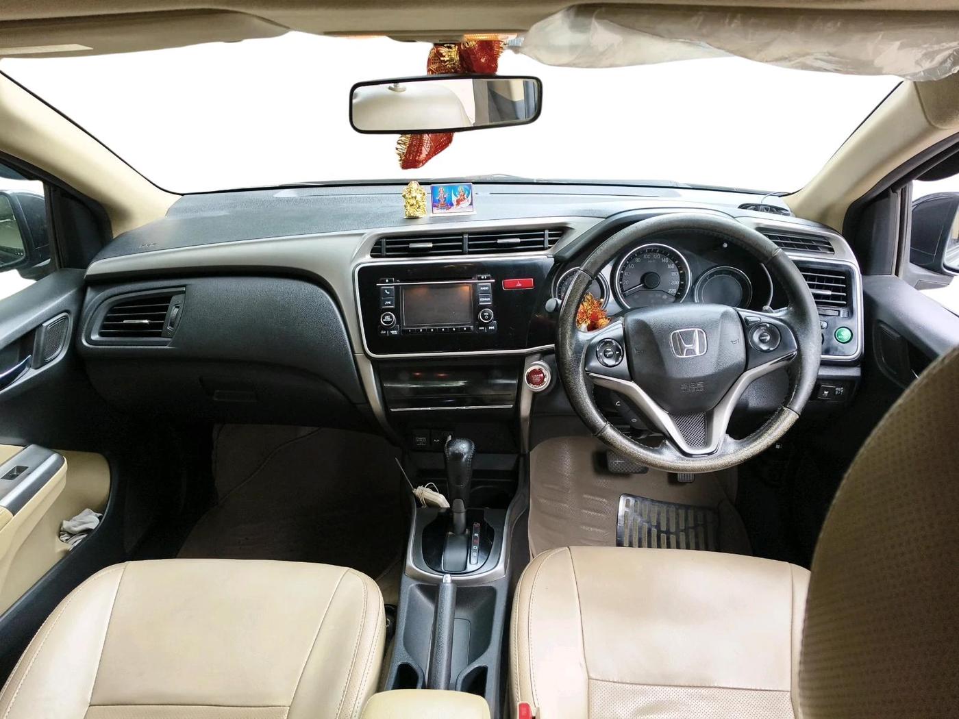 2015 Honda City 1.5L I-VTEC VX CVT, CNG, Automatic, 91,697 km, interior