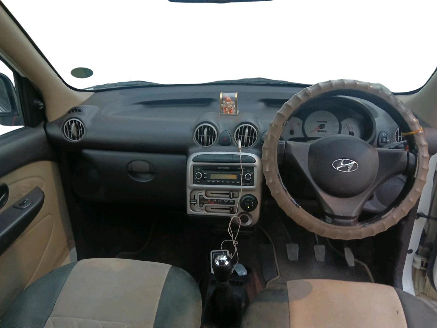 2013 Hyundai Santro Xing GLS PLUS AUDIO, Petrol, Manual, 32,338 km, interior