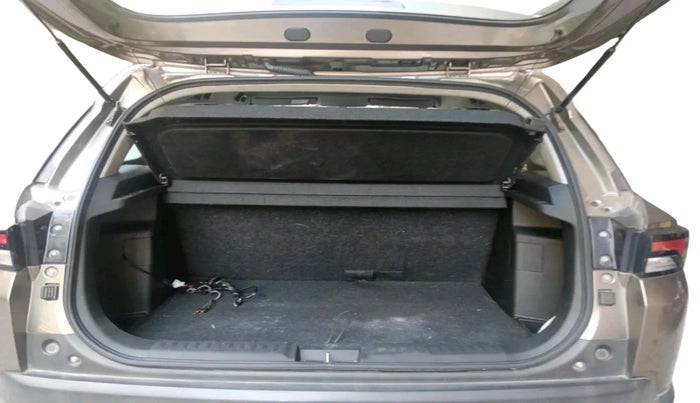 2024 Maruti BREZZA LXI, Petrol, Manual, 17,811 km, exterior