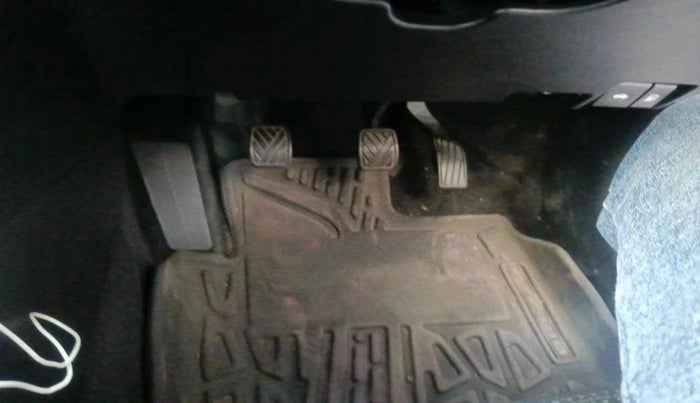 2024 Maruti BREZZA LXI, Petrol, Manual, 17,811 km, interior