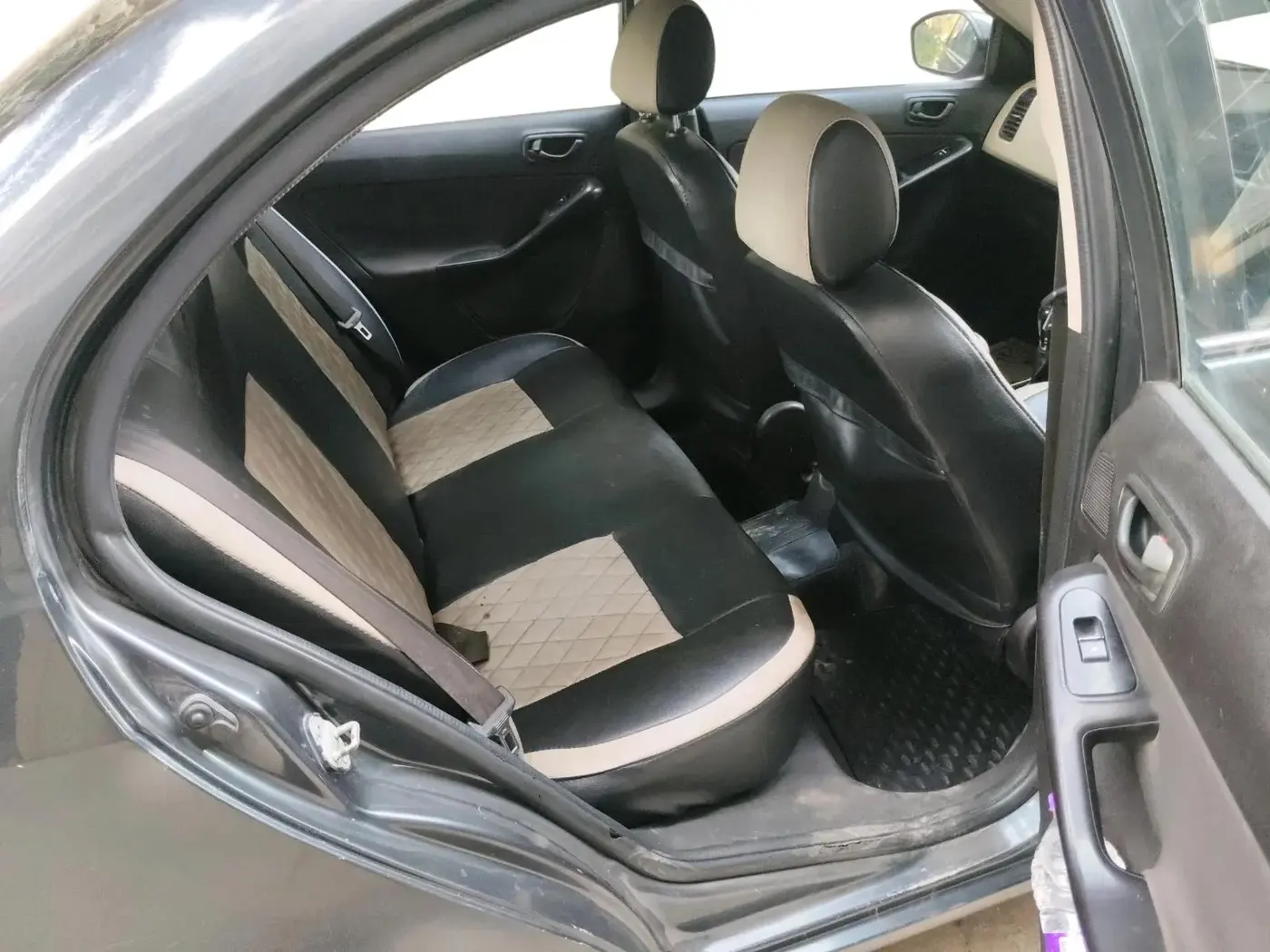 2016 Tata Zest XM PETROL, Petrol, Manual, 1,57,684 km, interior
