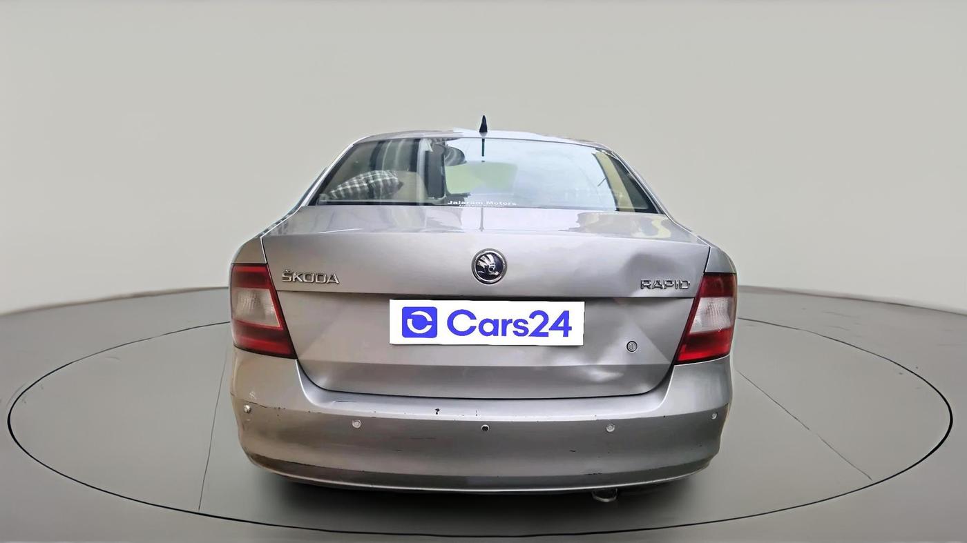 2014 Skoda Rapid ELEGANCE 1.6 TDI CR MT, Diesel, Manual, 1,49,501 km, exterior