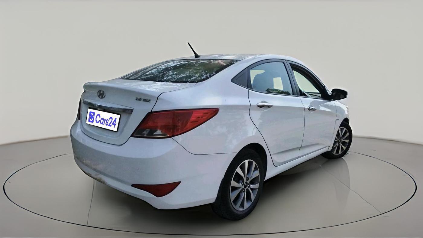2015 Hyundai Verna FLUIDIC 1.6 CRDI SX 4S, Diesel, Manual, 89,758 km, exterior