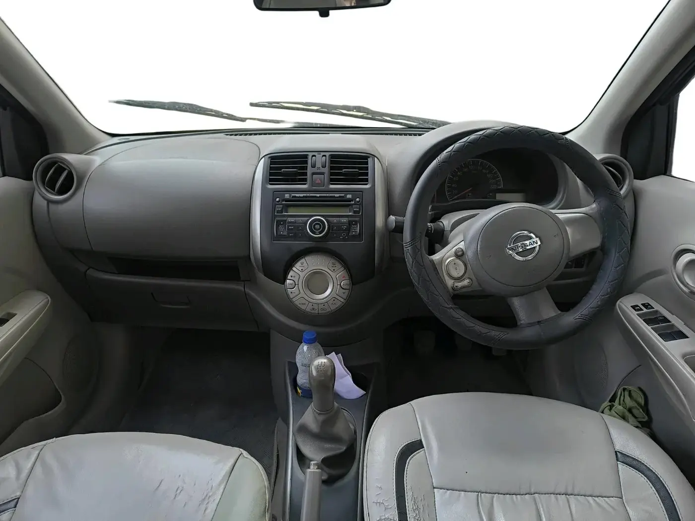 2013 Nissan Sunny XL, Petrol, Manual, 67,976 km, interior