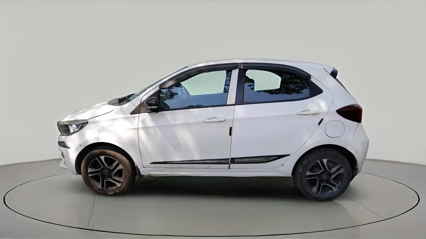 2022 Tata Tiago XT CNG, CNG, Manual, 65,753 km, exterior