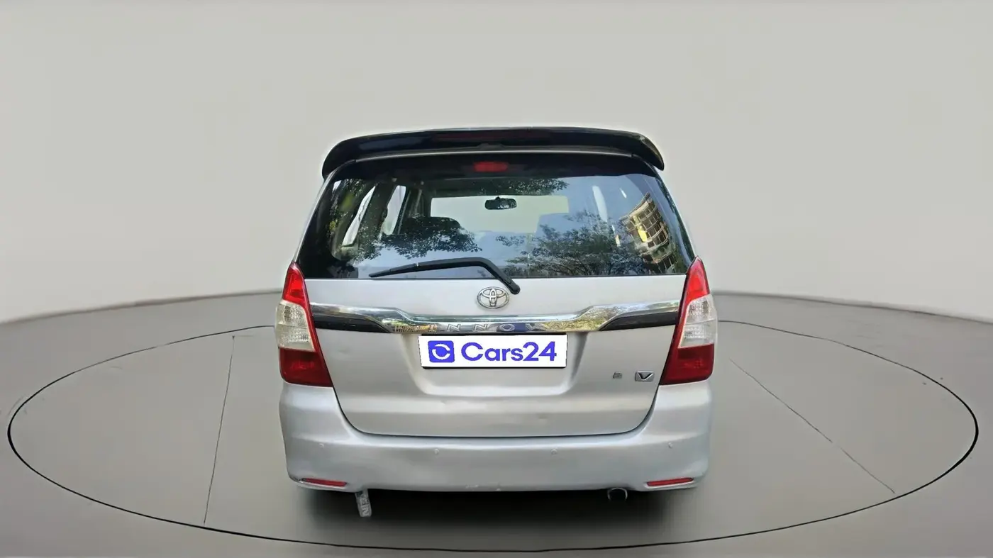 2014 Toyota Innova 2.5 VX 8 STR, Diesel, Manual, 1,83,921 km, exterior