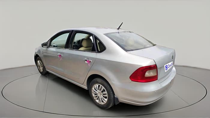 2012 Skoda Rapid 1.5 ACTIVE TDI MT, Diesel, Manual, 78,083 km, exterior