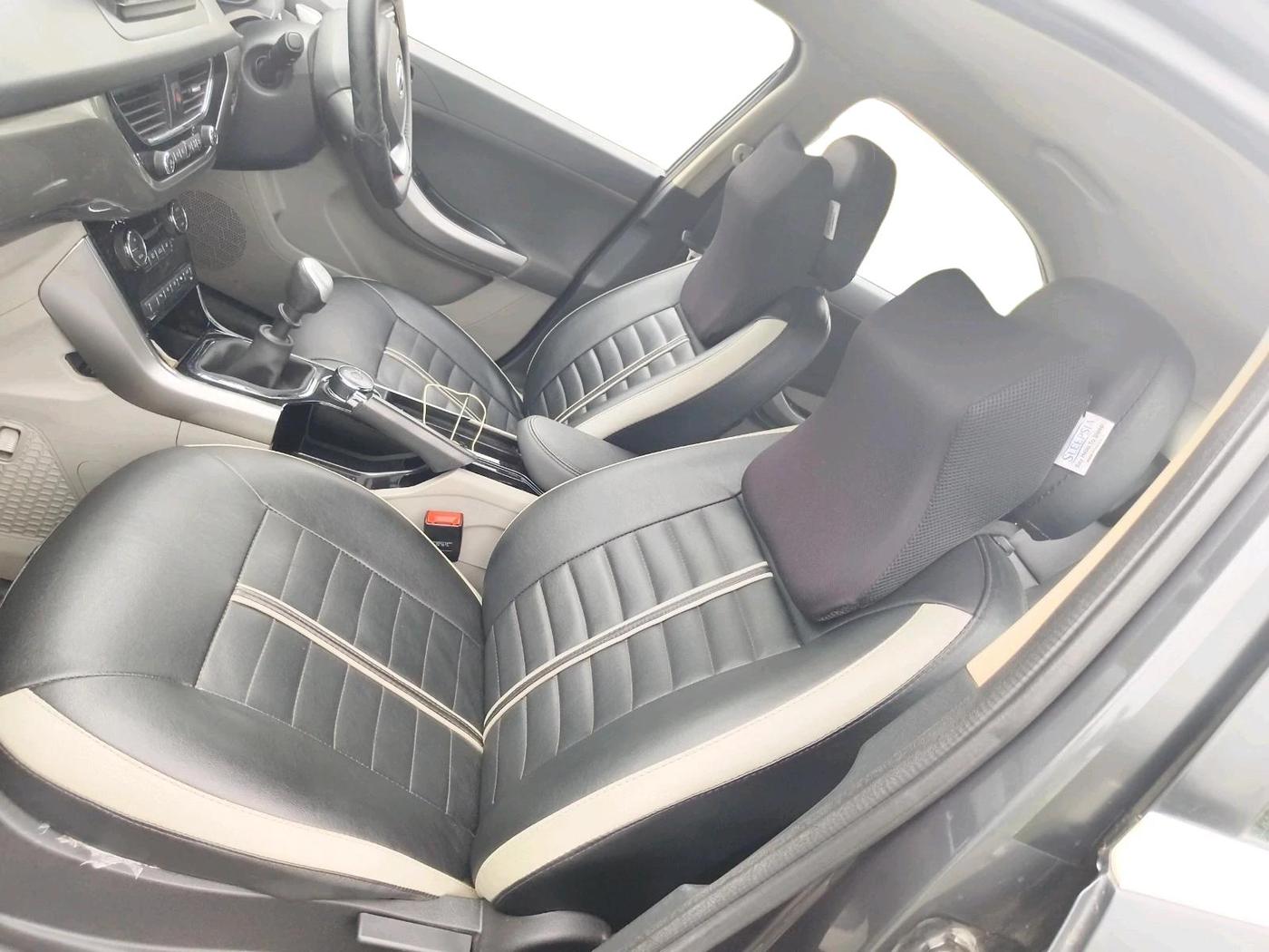 2018 Tata NEXON XZ PLUS PETROL, Petrol, Manual, 51,953 km, interior