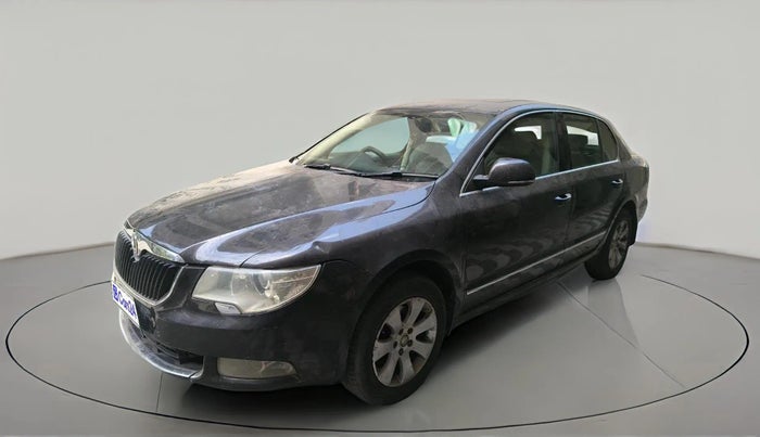 2011 Skoda Superb ELEGANCE 2.0 TDI CR AT, Diesel, Automatic, 1,35,174 km, exterior