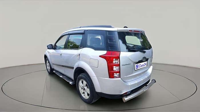 2015 Mahindra XUV500 W8, Diesel, Manual, 73,673 km, exterior