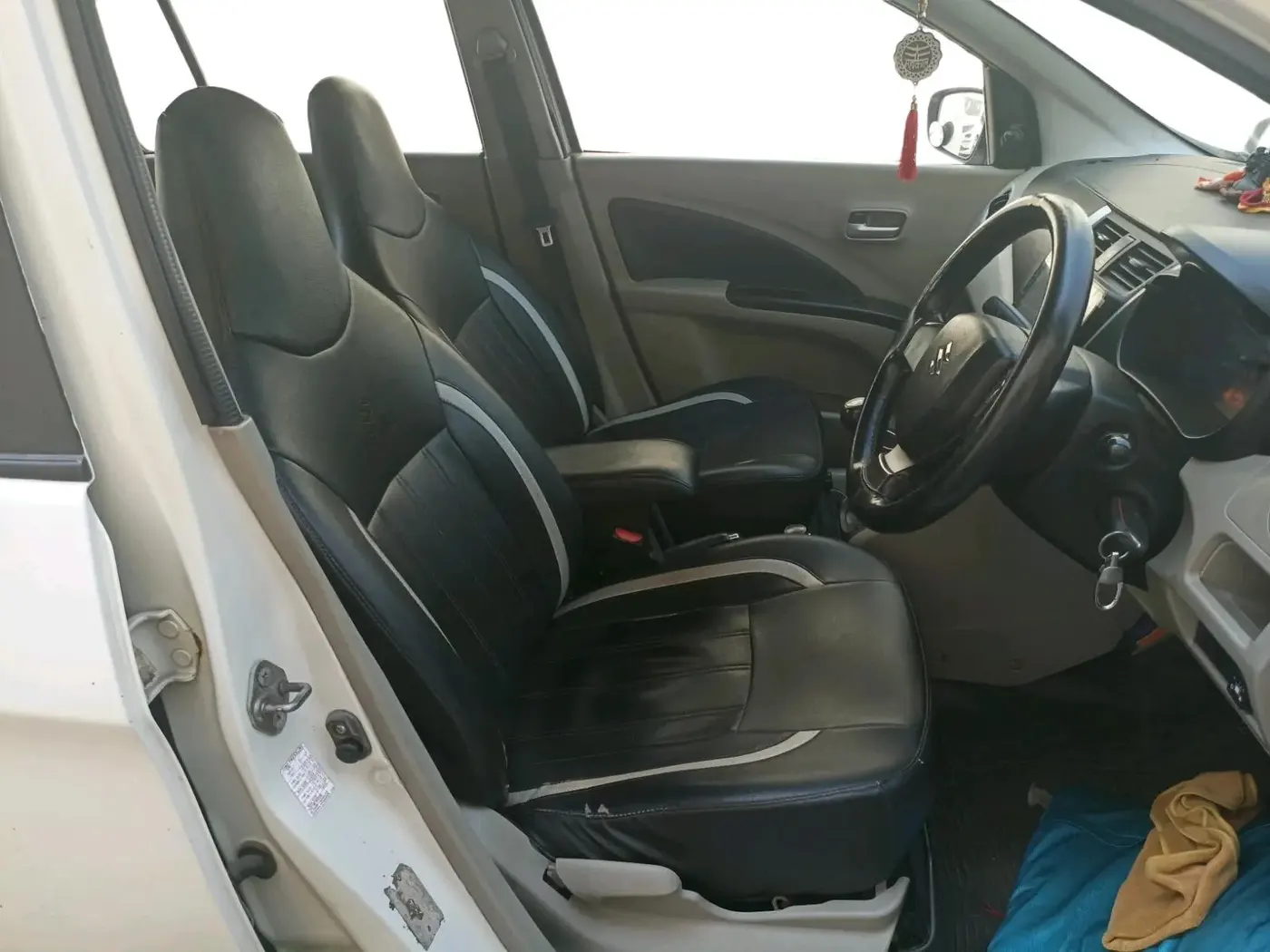 2014 Maruti Celerio VXI, CNG, Manual, 1,82,785 km, interior