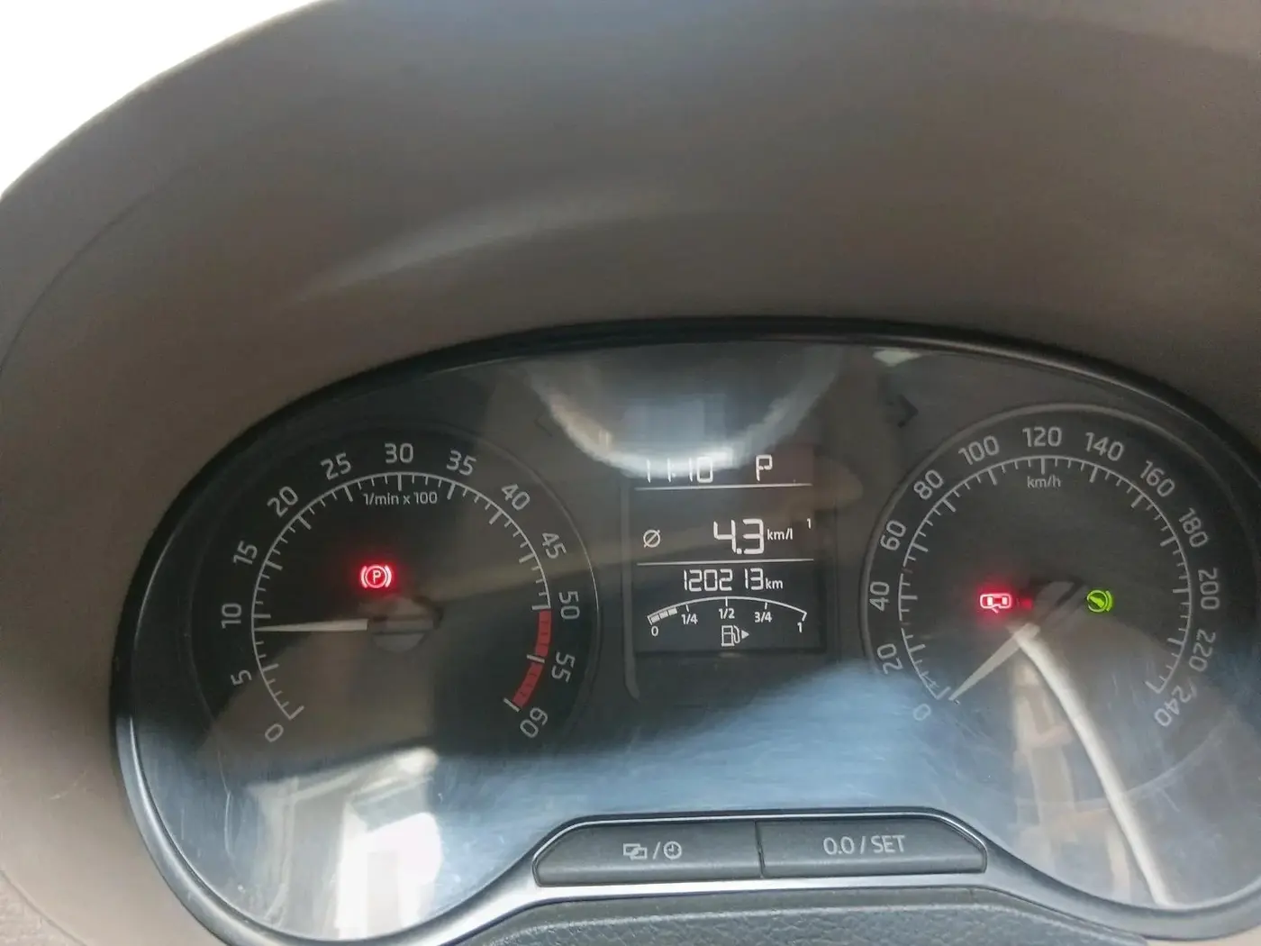 2015 Skoda Rapid 1.5 TDI CR ELEGANCE AT, Diesel, Automatic, 1,20,213 km, interior