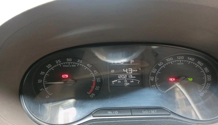 2015 Skoda Rapid 1.5 TDI CR ELEGANCE AT, Diesel, Automatic, 1,20,213 km, interior