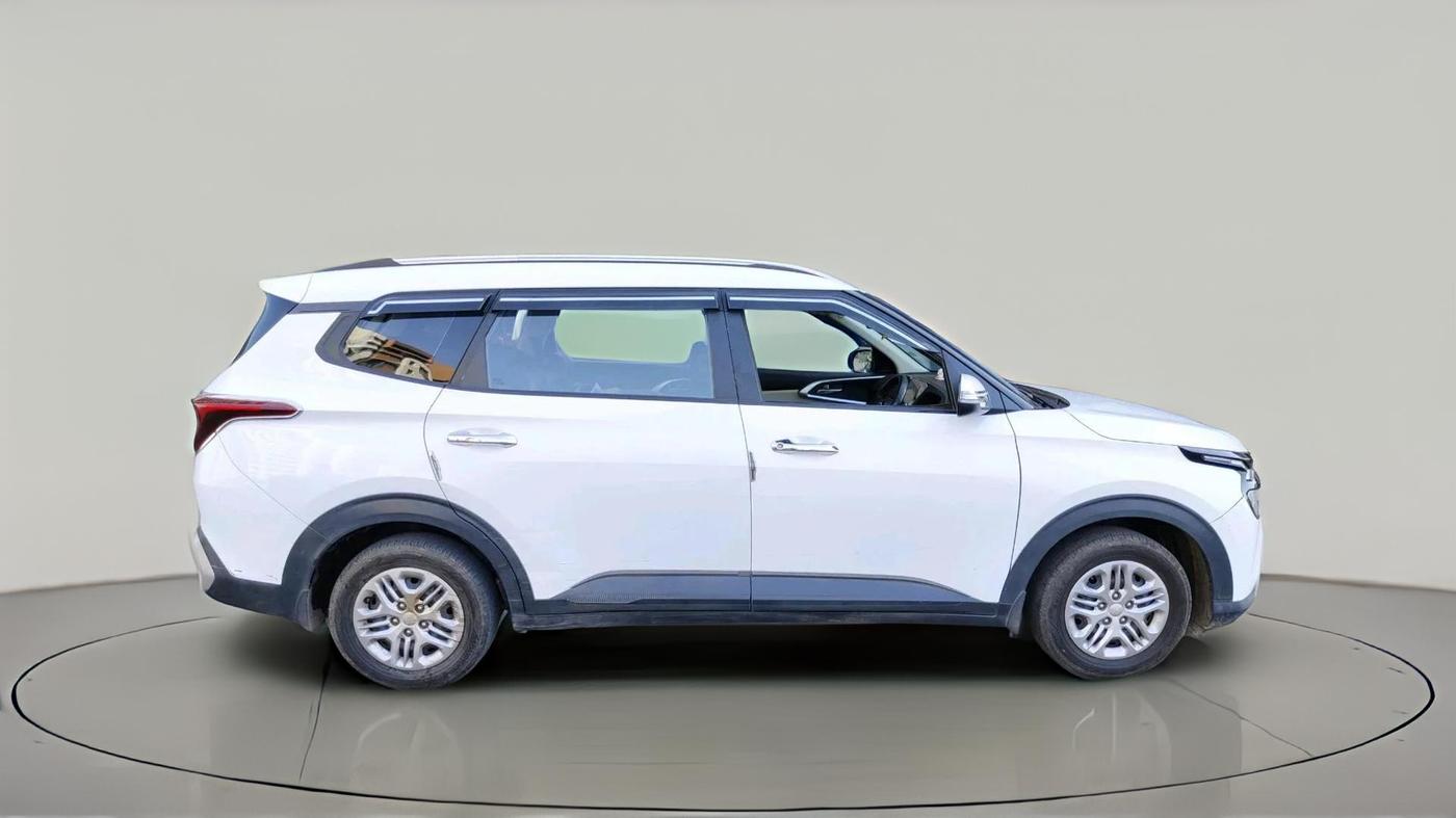 2022 KIA CARENS PRESTIGE 1.5 PETROL 7 STR, Petrol, Manual, 91,089 km, exterior