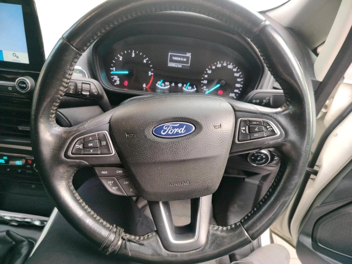 2018 Ford Ecosport TITANIUM + 1.5L DIESEL, Diesel, Manual, 82,981 km, interior