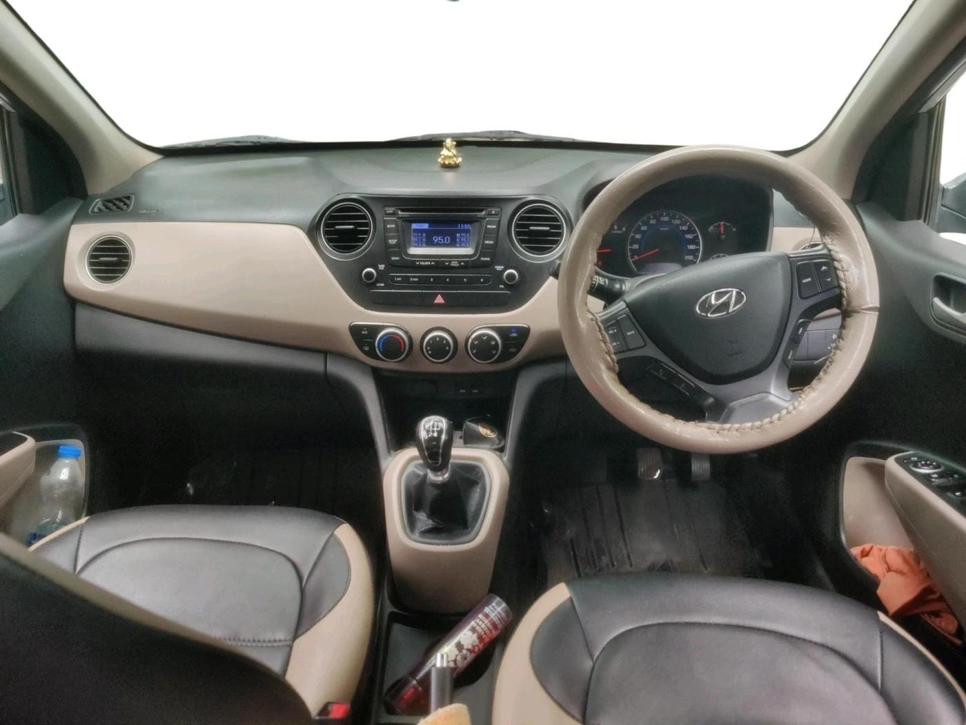 2013 Hyundai Grand i10 ASTA 1.1 CRDI, Diesel, Manual, 1,27,707 km, interior