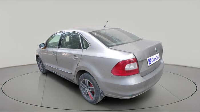 2012 Skoda Rapid ELEGANCE 1.6 TDI CR MT, Diesel, Manual, 1,67,263 km, exterior