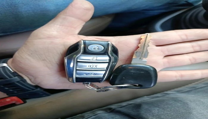 2010 Maruti Ritz VXI, Petrol, Manual, 84,207 km, interior