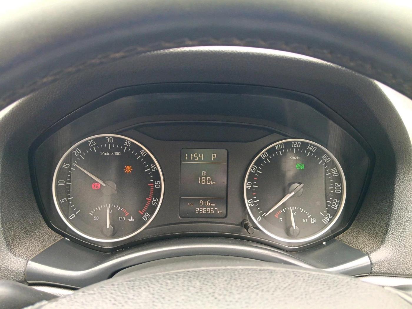 2012 Skoda Laura AMBIENTE 2.0 TDI CR AT, Diesel, Automatic, 2,36,967 km, interior