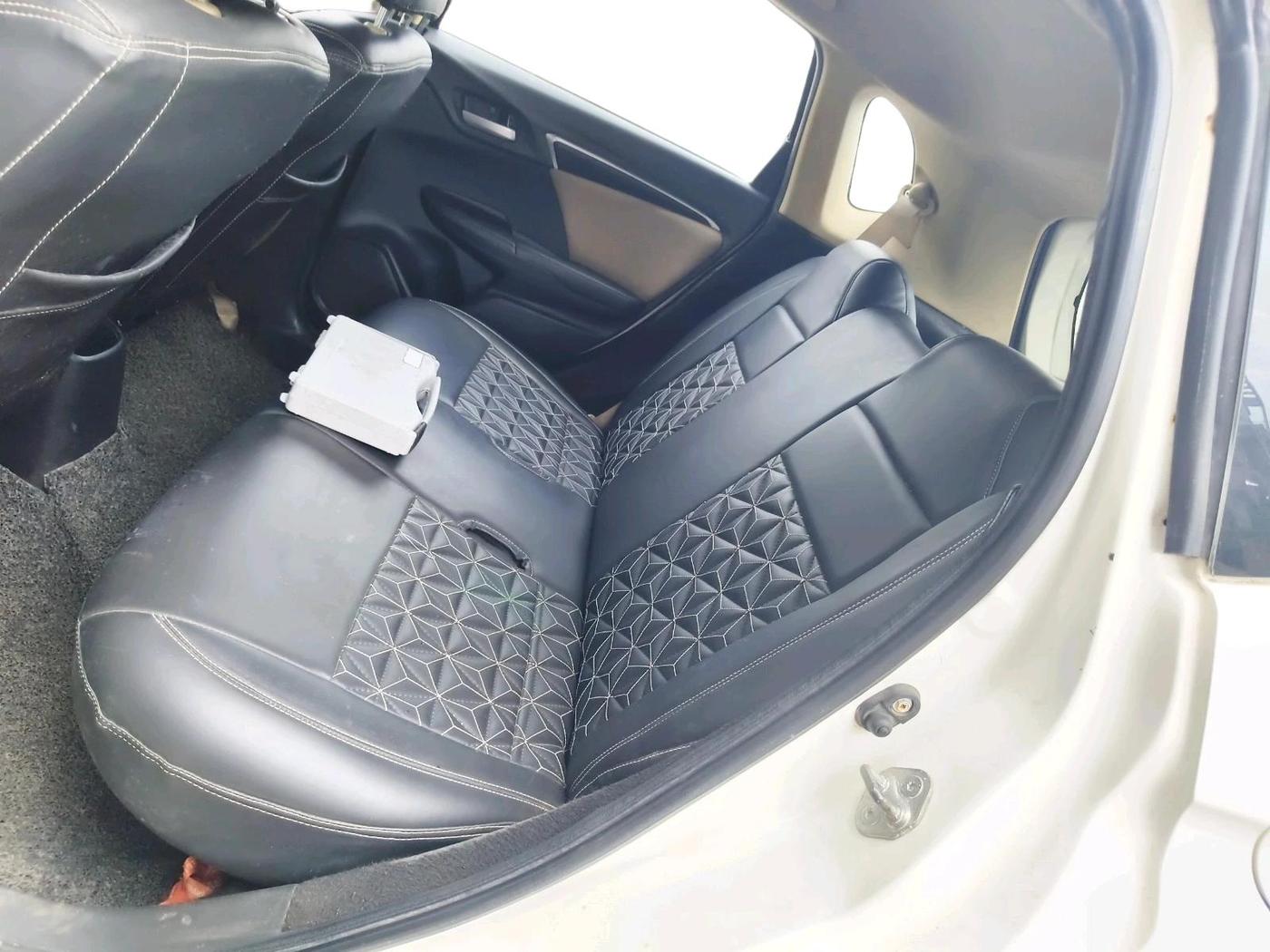 2015 Honda Jazz 1.5L I-DTEC V, Diesel, Manual, 90,194 km, interior