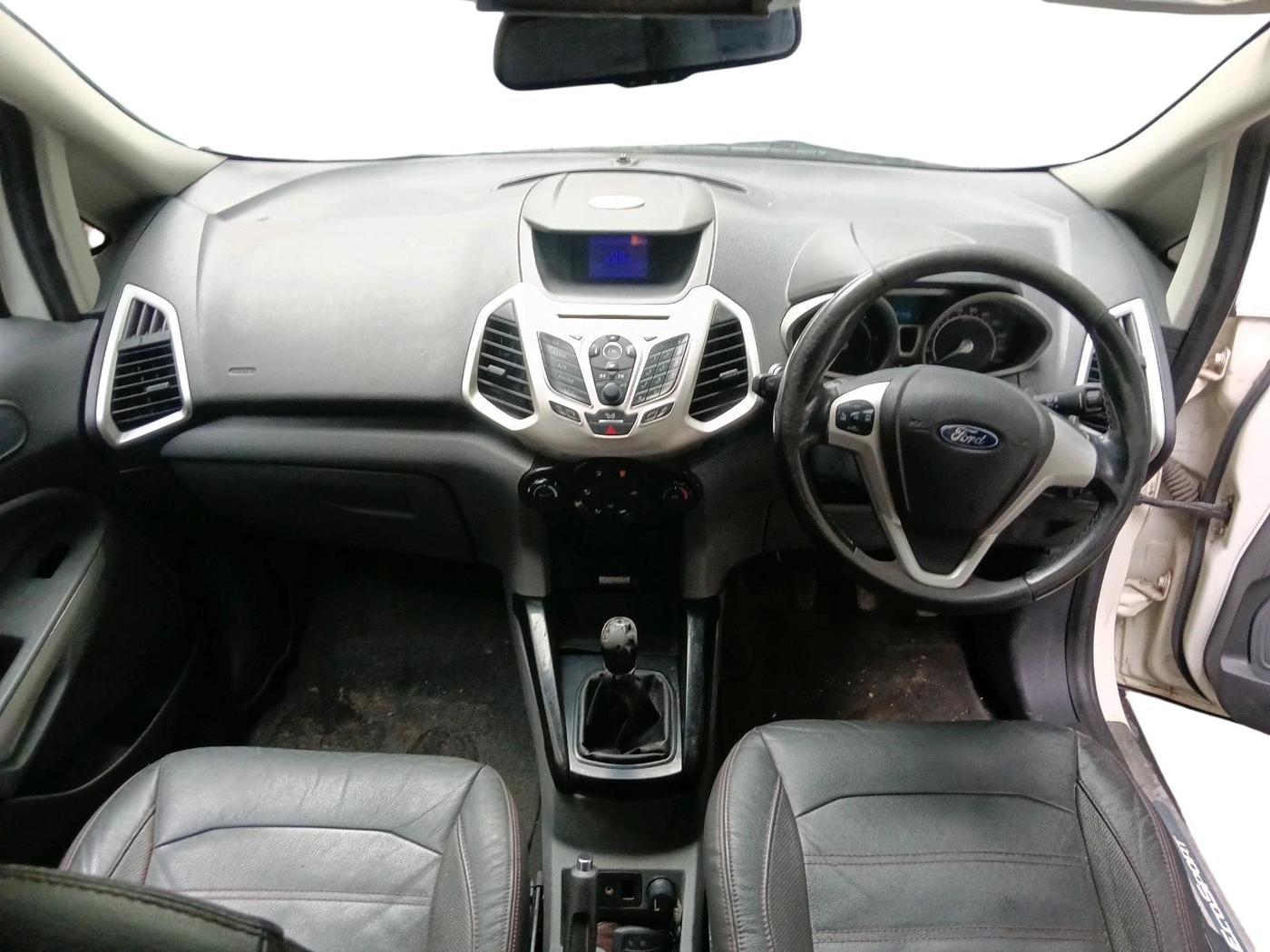 2014 Ford Ecosport TITANIUM 1.5L DIESEL, Diesel, Manual, 1,34,746 km, interior