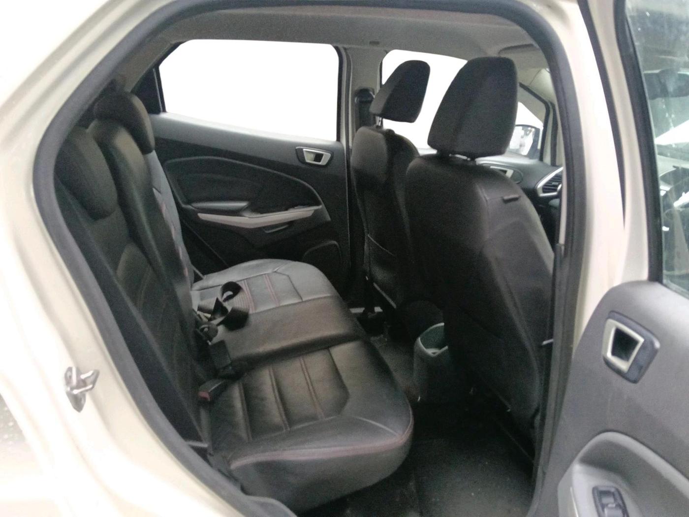 2014 Ford Ecosport TITANIUM 1.5L DIESEL, Diesel, Manual, 1,34,746 km, interior