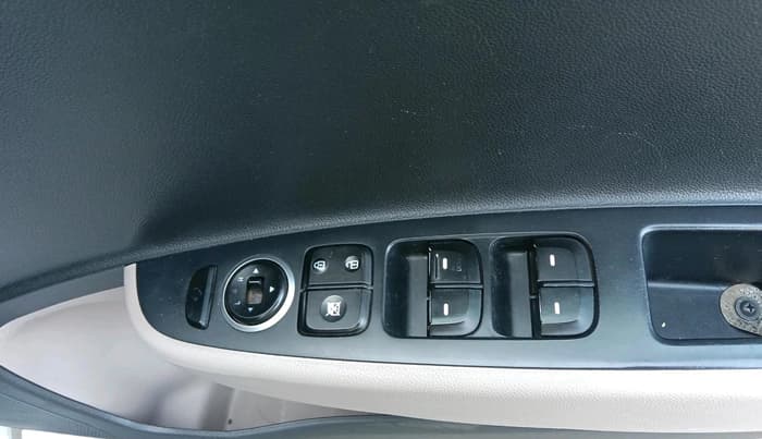 2016 Hyundai Grand i10 ASTA AT 1.2 KAPPA VTVT, Petrol, Automatic, 89,044 km, interior