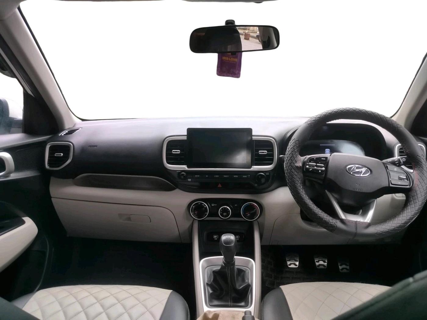 2024 Hyundai VENUE S (O) Plus 1.2 Petrol , Petrol, Manual, 20,067 km, interior