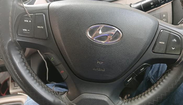 2017 Hyundai Grand i10 SPORTZ U2 1.2 CRDI, Diesel, Manual, 1,17,443 km, interior