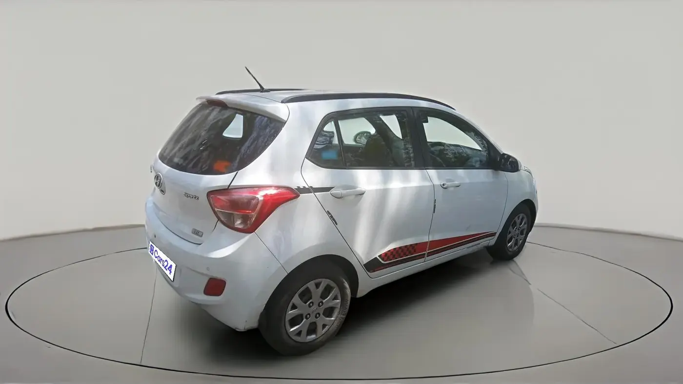 2016 Hyundai Grand i10 SPORTZ 1.2 KAPPA VTVT, Petrol, Manual, 64,399 km, exterior