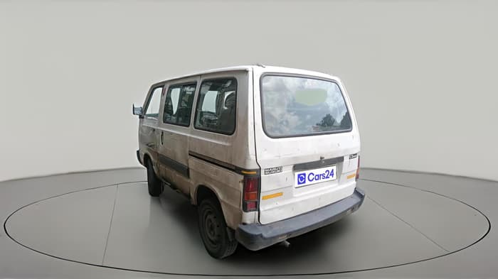 2016 Maruti Omni 5 STR, CNG, Manual, 1,79,732 km, exterior
