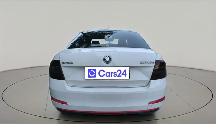 2014 Skoda Octavia AMBITION 2.0 TDI AT, Diesel, Automatic, 1,07,021 km, exterior