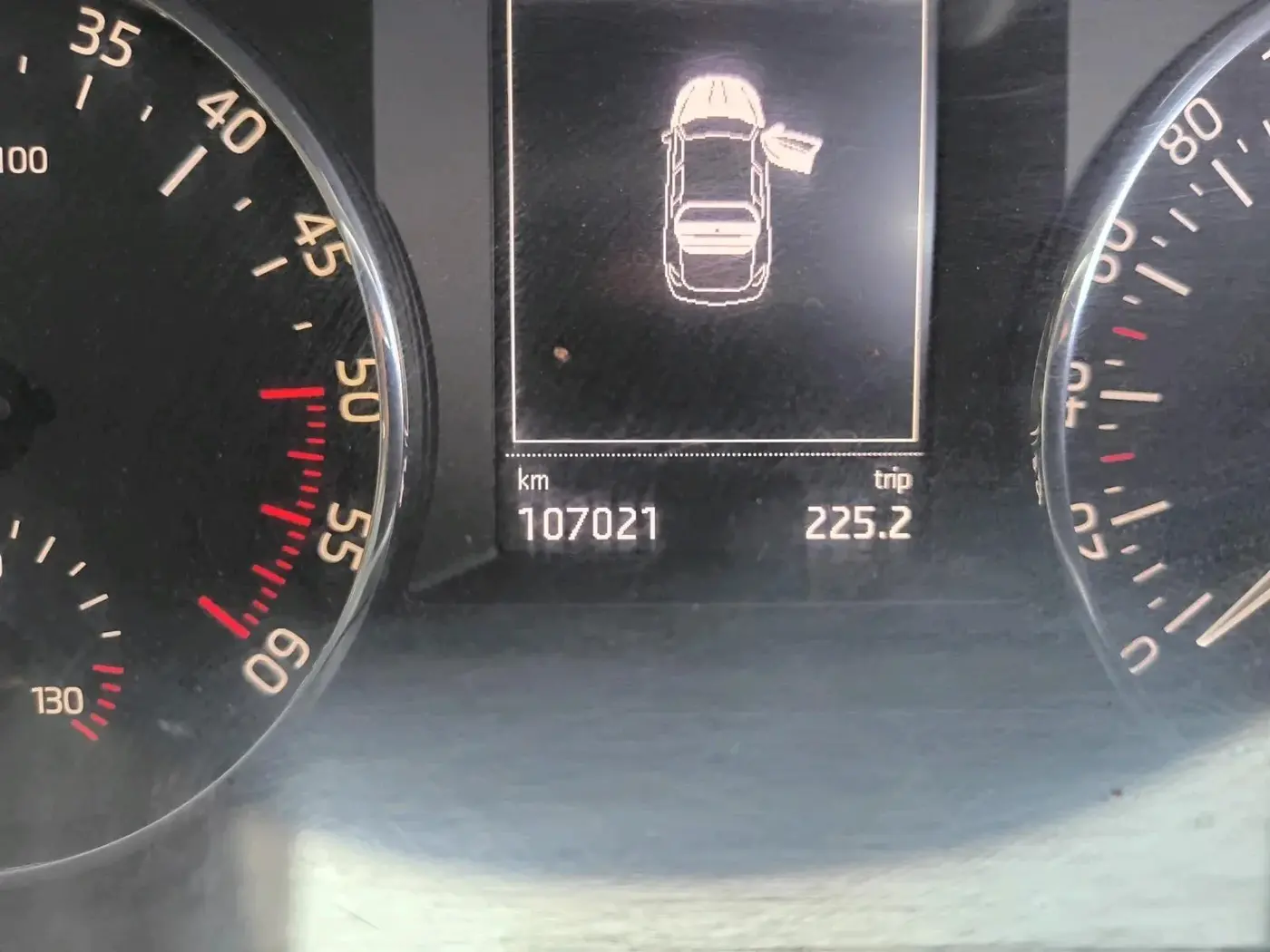 2014 Skoda Octavia AMBITION 2.0 TDI AT, Diesel, Automatic, 1,07,021 km, interior