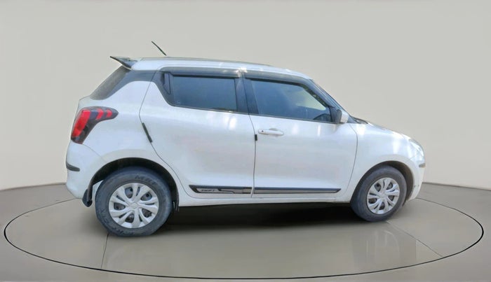 2022 Maruti Swift VXI, Petrol, Manual, 1,41,509 km, exterior