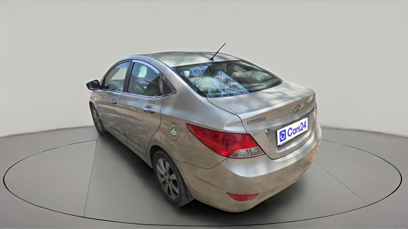 2014 Hyundai Verna FLUIDIC 1.6 VTVT SX, Petrol, Manual, 73,360 km, exterior