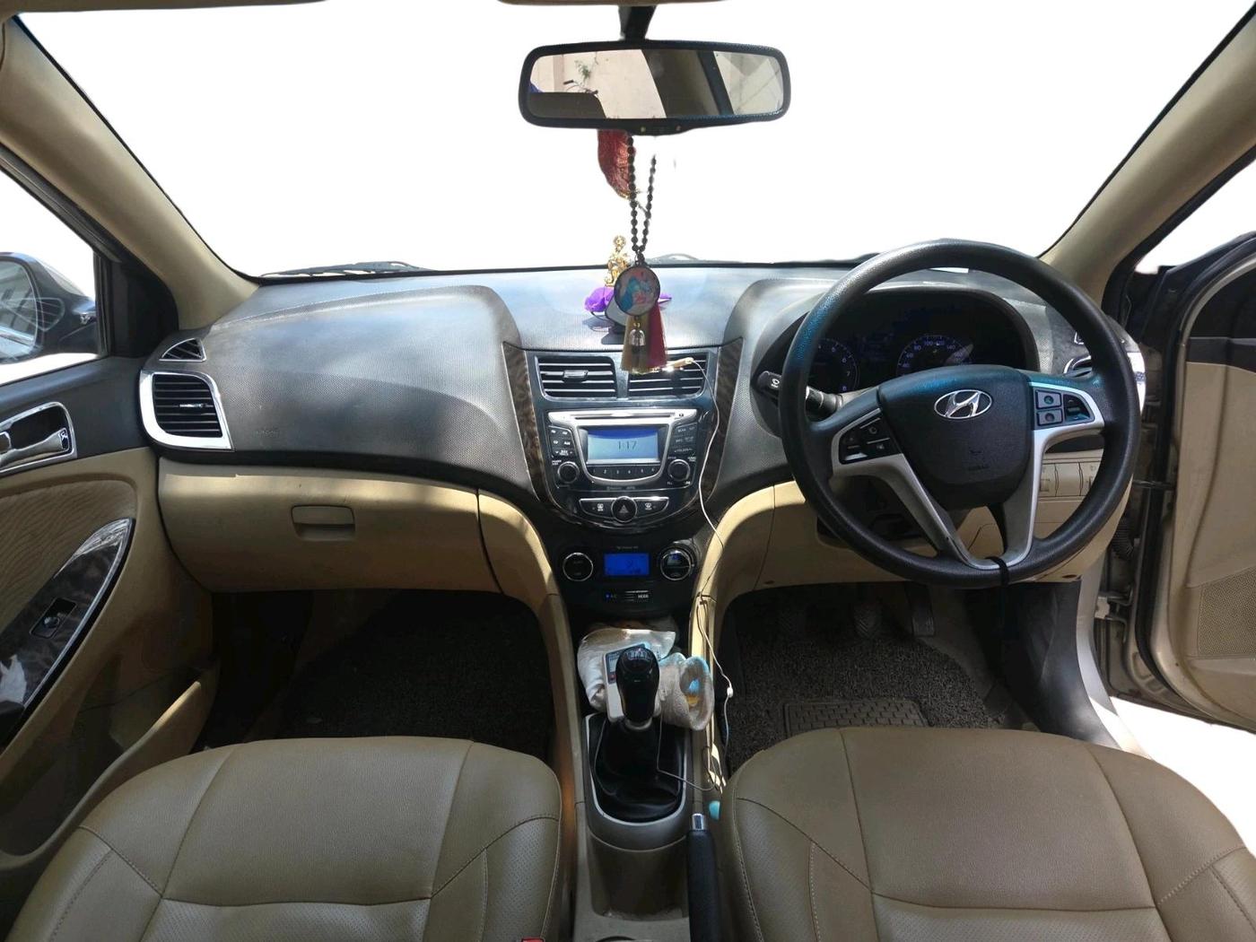 2014 Hyundai Verna FLUIDIC 1.6 VTVT SX, Petrol, Manual, 73,360 km, interior
