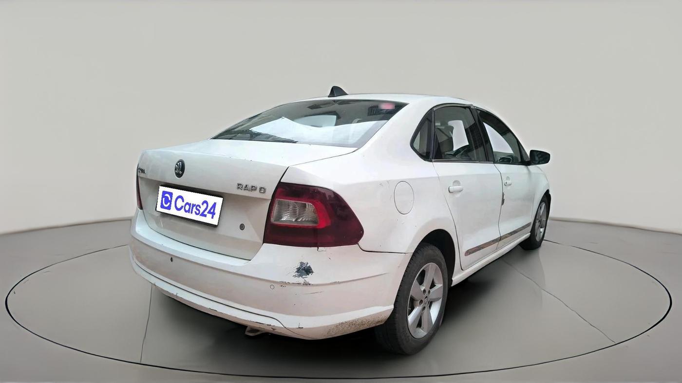 2016 Skoda Rapid 1.5 TDI CR STYLE PLUS AT, Diesel, Automatic, 2,37,867 km, exterior