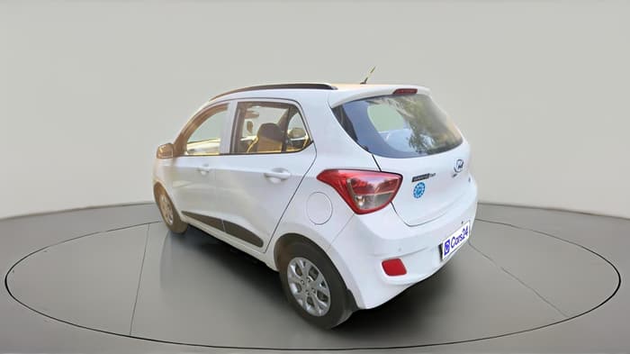 2015 Hyundai Grand i10 SPORTZ 1.1 CRDI, Diesel, Manual, 1,86,287 km, exterior